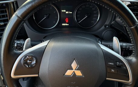Mitsubishi Outlander III рестайлинг 3, 2014 год, 1 550 000 рублей, 6 фотография