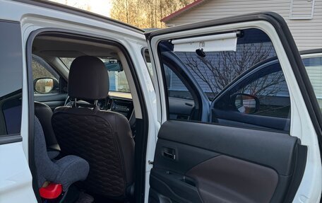 Mitsubishi Outlander III рестайлинг 3, 2014 год, 1 550 000 рублей, 13 фотография