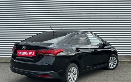 Hyundai Solaris II рестайлинг, 2022 год, 1 900 000 рублей, 2 фотография