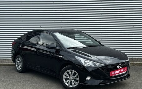 Hyundai Solaris II рестайлинг, 2022 год, 1 900 000 рублей, 3 фотография