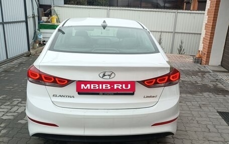 Hyundai Elantra VI рестайлинг, 2016 год, 1 100 000 рублей, 7 фотография