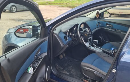 Chevrolet Cruze II, 2011 год, 380 000 рублей, 10 фотография