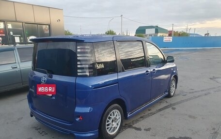 Toyota Sienta I, 2003 год, 450 000 рублей, 4 фотография