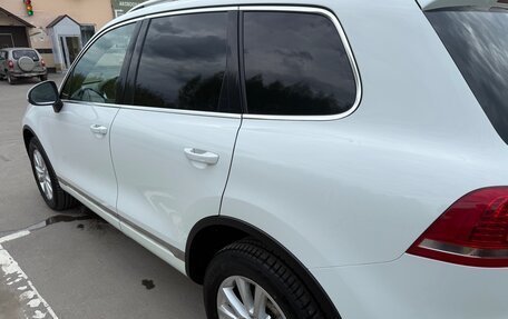 Volkswagen Touareg III, 2013 год, 2 099 000 рублей, 3 фотография