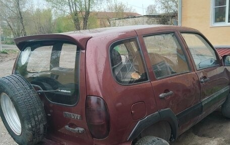 Chevrolet Niva I рестайлинг, 2004 год, 200 000 рублей, 4 фотография
