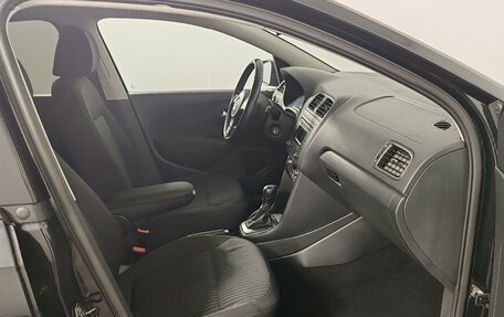 Volkswagen Polo VI (EU Market), 2013 год, 799 000 рублей, 19 фотография