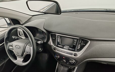 Hyundai Solaris II рестайлинг, 2017 год, 1 059 000 рублей, 11 фотография