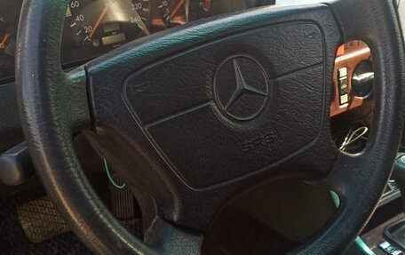 Mercedes-Benz C-Класс, 1995 год, 160 000 рублей, 2 фотография
