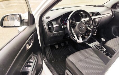 KIA Rio IV, 2018 год, 1 177 000 рублей, 15 фотография