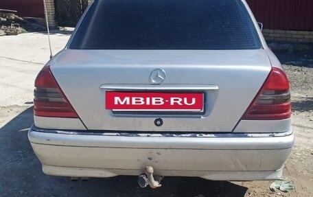 Mercedes-Benz C-Класс, 1995 год, 160 000 рублей, 4 фотография