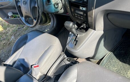 Hyundai Tucson III, 2005 год, 600 000 рублей, 8 фотография