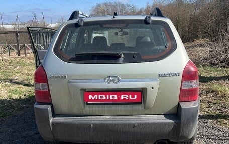 Hyundai Tucson III, 2005 год, 600 000 рублей, 6 фотография