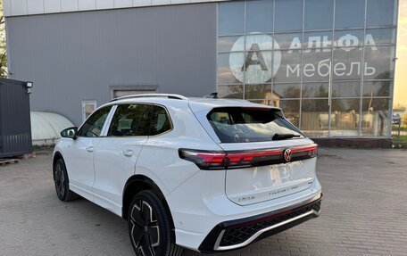 Volkswagen Tiguan, 2024 год, 4 550 000 рублей, 7 фотография