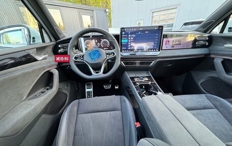 Volkswagen Tiguan, 2024 год, 4 550 000 рублей, 12 фотография