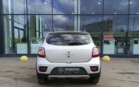 Renault Sandero II рестайлинг, 2017 год, 967 000 рублей, 7 фотография