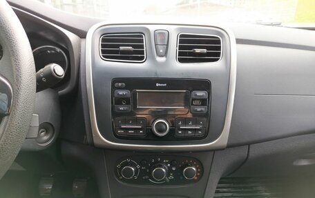 Renault Sandero II рестайлинг, 2017 год, 967 000 рублей, 18 фотография