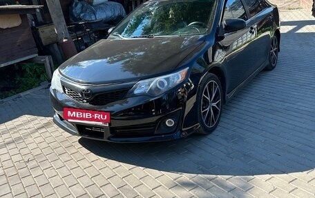 Toyota Camry, 2014 год, 1 620 000 рублей, 13 фотография