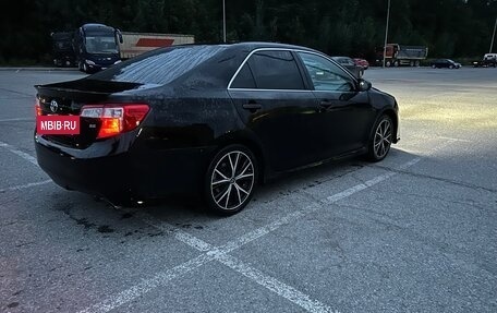 Toyota Camry, 2014 год, 1 620 000 рублей, 10 фотография