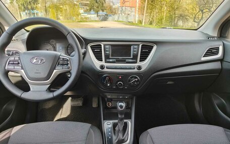 Hyundai Solaris II рестайлинг, 2019 год, 1 335 000 рублей, 8 фотография