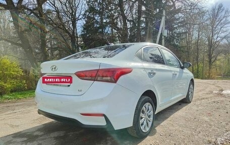 Hyundai Solaris II рестайлинг, 2019 год, 1 335 000 рублей, 4 фотография