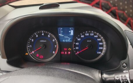 Hyundai Solaris II рестайлинг, 2016 год, 800 000 рублей, 2 фотография
