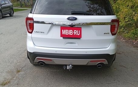 Ford Explorer VI, 2017 год, 3 400 000 рублей, 2 фотография