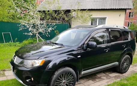 Mitsubishi Outlander III рестайлинг 3, 2008 год, 910 000 рублей, 8 фотография