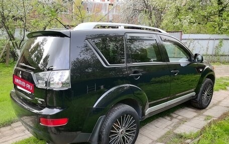 Mitsubishi Outlander III рестайлинг 3, 2008 год, 910 000 рублей, 4 фотография