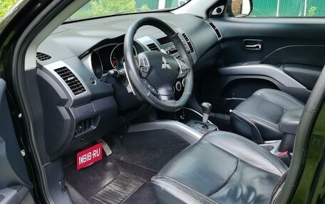 Mitsubishi Outlander III рестайлинг 3, 2008 год, 910 000 рублей, 9 фотография