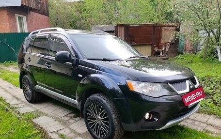 Mitsubishi Outlander III рестайлинг 3, 2008 год, 910 000 рублей, 2 фотография