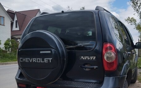 Chevrolet Niva I рестайлинг, 2010 год, 550 000 рублей, 6 фотография
