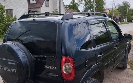 Chevrolet Niva I рестайлинг, 2010 год, 550 000 рублей, 5 фотография