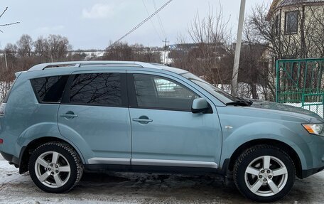 Mitsubishi Outlander III рестайлинг 3, 2008 год, 970 000 рублей, 6 фотография