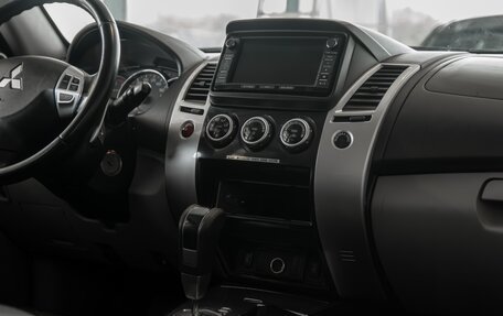 Mitsubishi Pajero Sport II рестайлинг, 2013 год, 1 545 000 рублей, 14 фотография