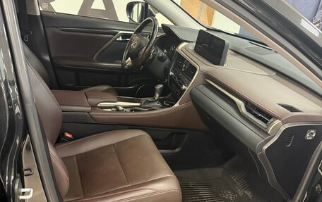 Lexus RX IV рестайлинг, 2020 год, 4 700 000 рублей, 6 фотография