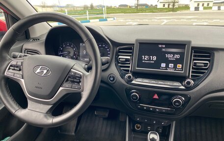 Hyundai Solaris II рестайлинг, 2020 год, 1 850 000 рублей, 6 фотография