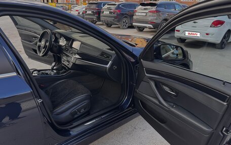 BMW 5 серия, 2014 год, 2 100 000 рублей, 11 фотография