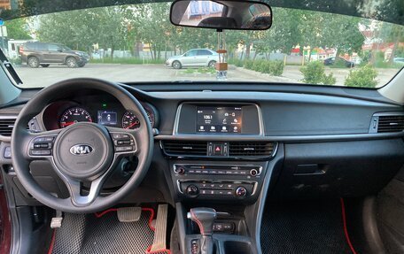 KIA Optima IV, 2017 год, 1 660 000 рублей, 10 фотография
