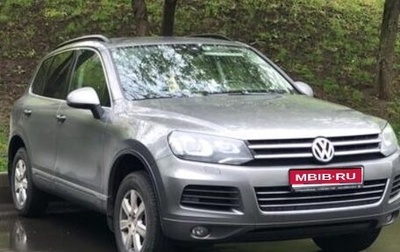 Volkswagen Touareg III, 2011 год, 1 850 000 рублей, 1 фотография