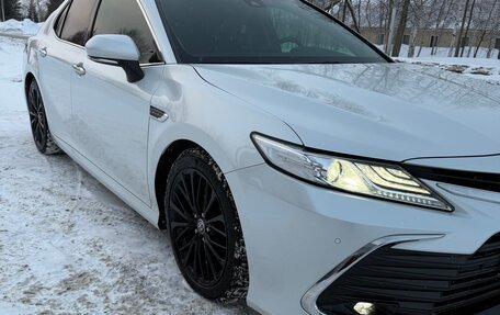 Toyota Camry, 2022 год, 3 749 000 рублей, 5 фотография