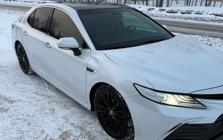 Toyota Camry, 2022 год, 3 749 000 рублей, 6 фотография