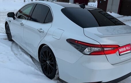 Toyota Camry, 2022 год, 3 749 000 рублей, 13 фотография