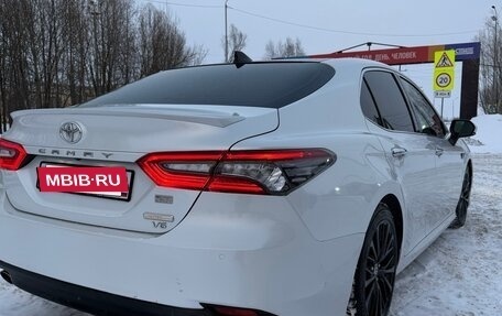 Toyota Camry, 2022 год, 3 749 000 рублей, 11 фотография