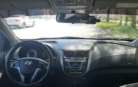 Hyundai Solaris II рестайлинг, 2014 год, 650 000 рублей, 6 фотография