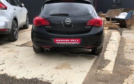 Opel Astra J, 2011 год, 630 000 рублей, 3 фотография