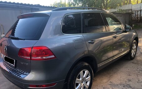Volkswagen Touareg III, 2011 год, 1 850 000 рублей, 19 фотография