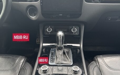 Volkswagen Touareg III, 2011 год, 1 850 000 рублей, 15 фотография