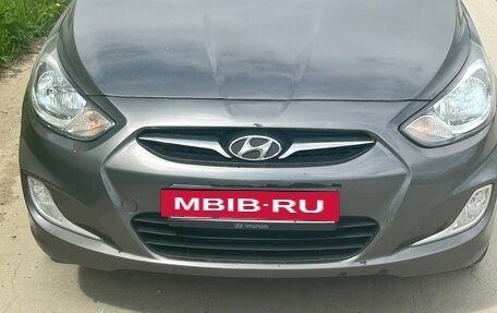 Hyundai Solaris II рестайлинг, 2013 год, 790 000 рублей, 3 фотография