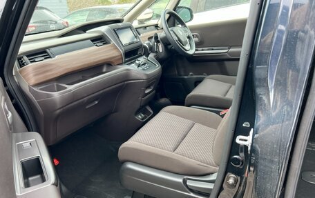 Honda Freed II, 2022 год, 1 950 000 рублей, 16 фотография