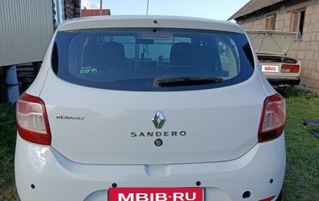 Renault Sandero II рестайлинг, 2017 год, 900 000 рублей, 10 фотография